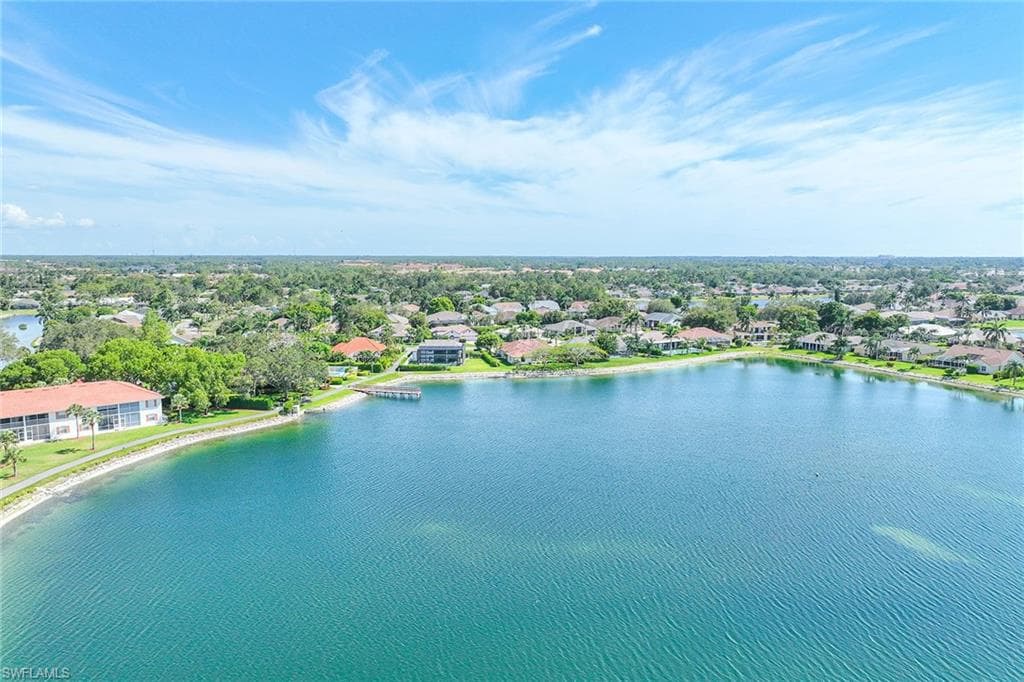 605 Squire CIR # 103, NAPLES FL 34104-22