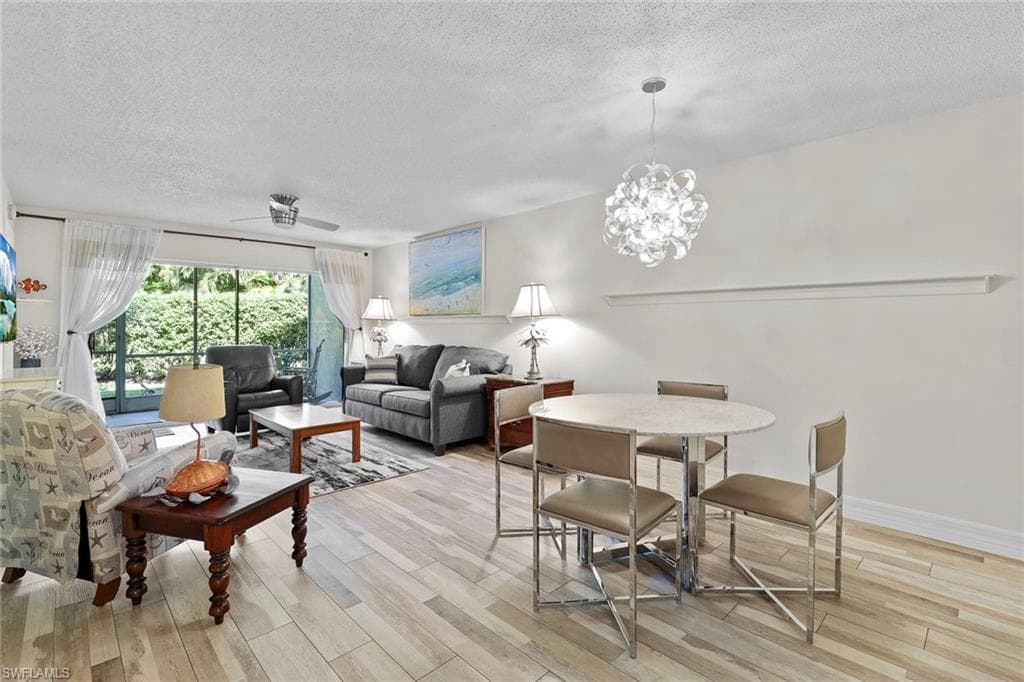 605 Squire CIR # 103, NAPLES FL 34104-5