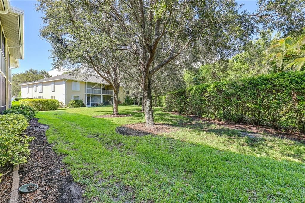 605 Squire CIR # 103, NAPLES FL 34104-18