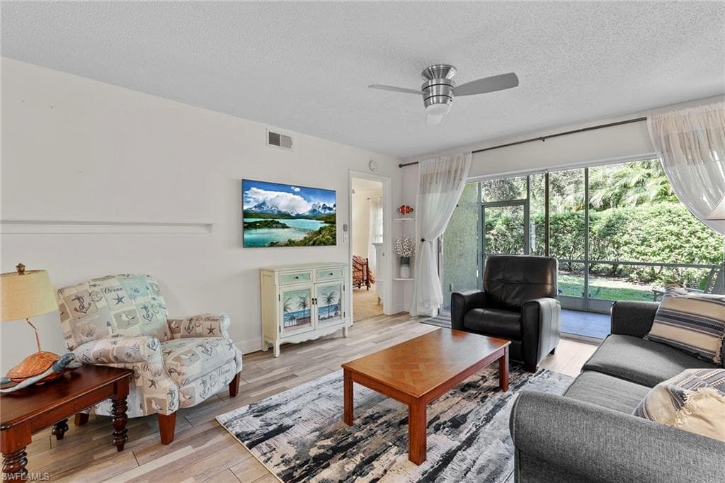 605 Squire CIR # 103, NAPLES FL 34104-7
