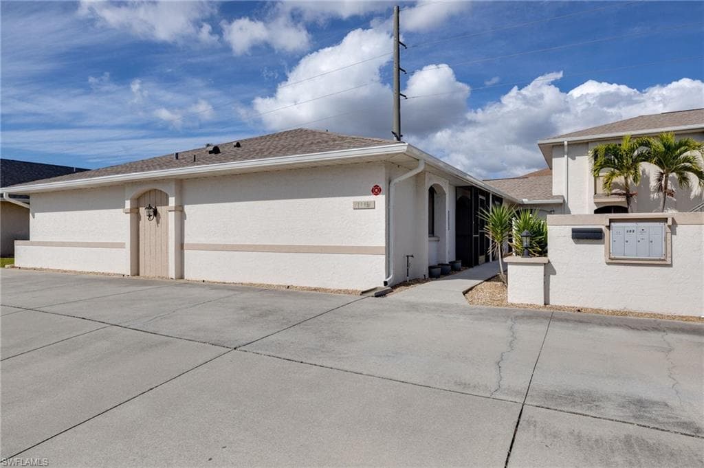 1113 Cape Coral PKWY W # 101, CAPE CORAL FL 33914-16