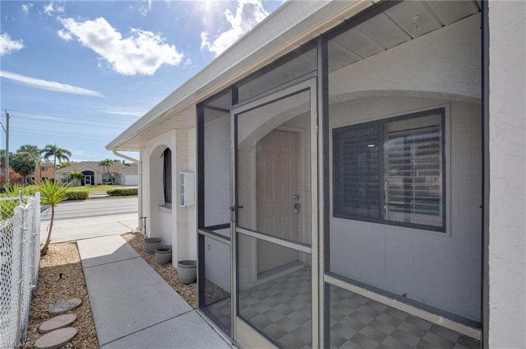 1113 Cape Coral PKWY W # 101, CAPE CORAL FL 33914-19