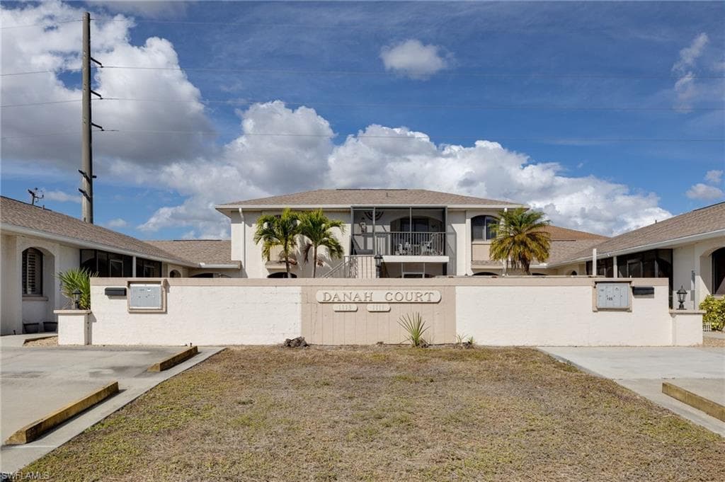1113 Cape Coral PKWY W # 101, CAPE CORAL FL 33914-17