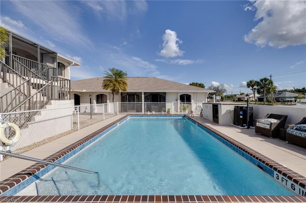 1113 Cape Coral PKWY W # 101, CAPE CORAL FL 33914-18