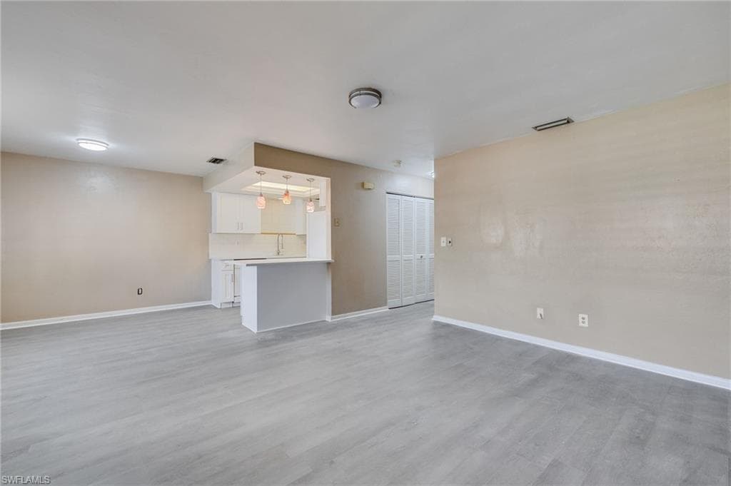 1113 Cape Coral PKWY W # 101, CAPE CORAL FL 33914-7