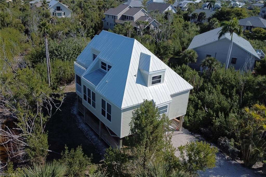 4452 Gulf Pines DR, SANIBEL FL 33957-26