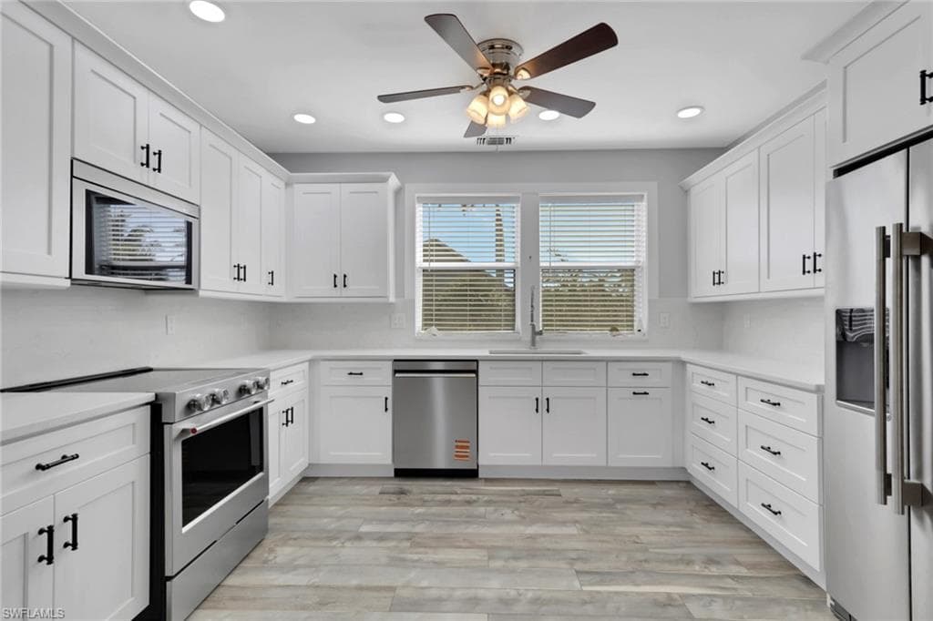 4452 Gulf Pines DR, SANIBEL FL 33957-12