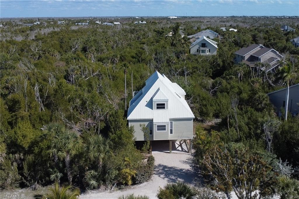 4452 Gulf Pines DR, SANIBEL FL 33957-27