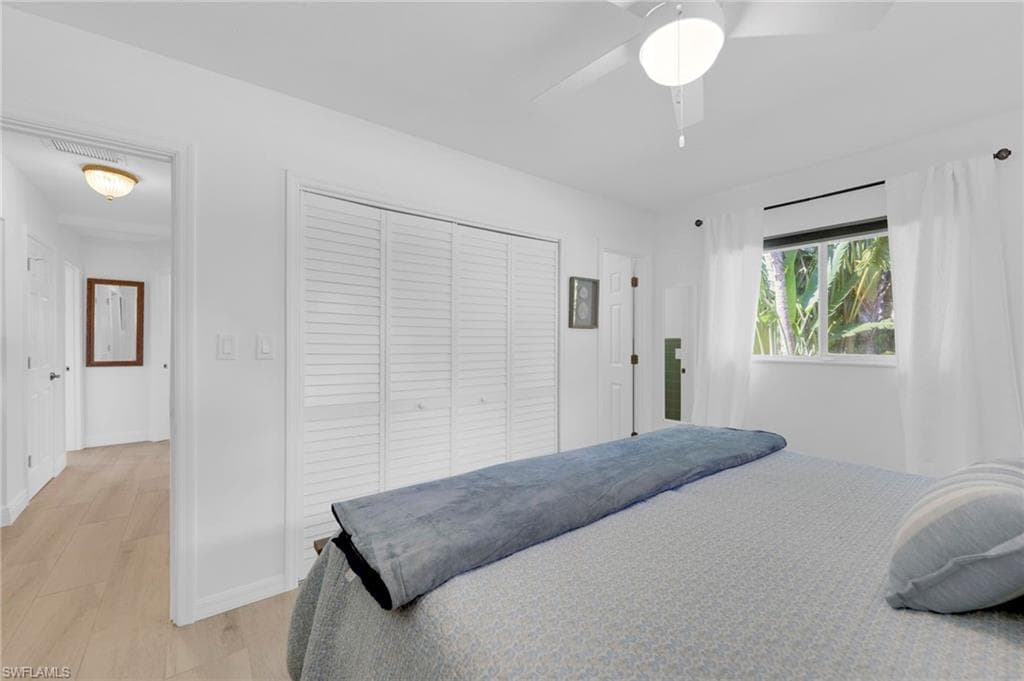 14526 Riverside DR-23