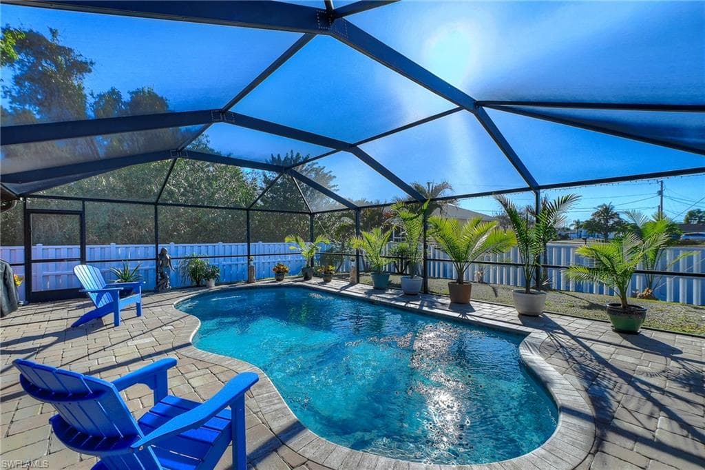 718 Arundel CIR, FORT MYERS FL 33913-1