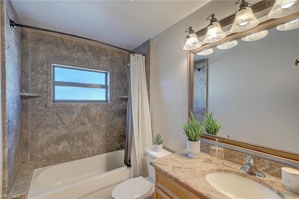 718 Arundel CIR, FORT MYERS FL 33913-21