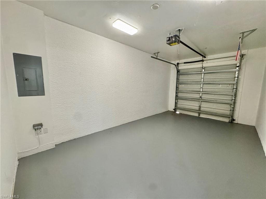 3255 Tamara DR 4-26