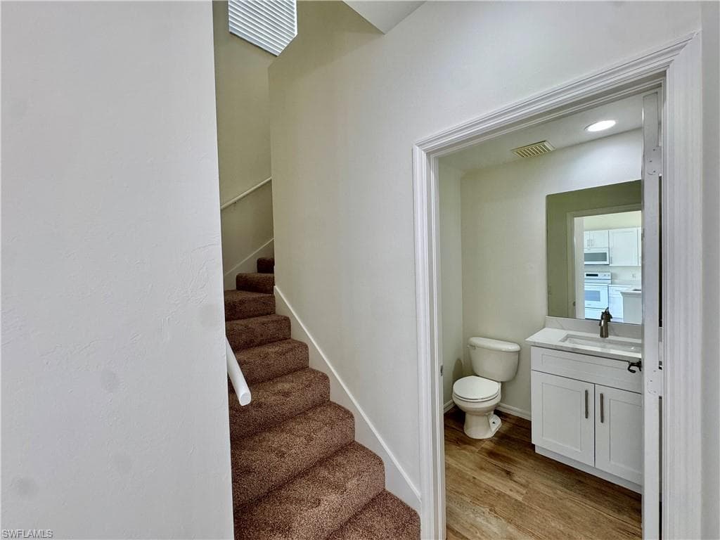 3255 Tamara DR # 16, NAPLES FL 34109-8