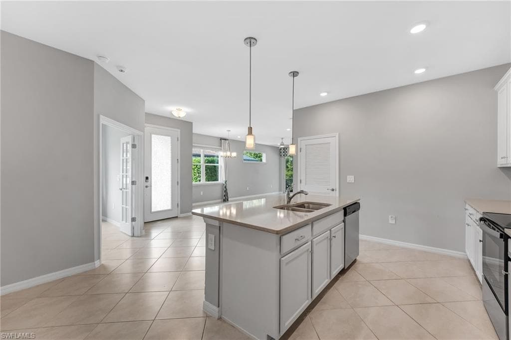 1141 S Town And River DR-15