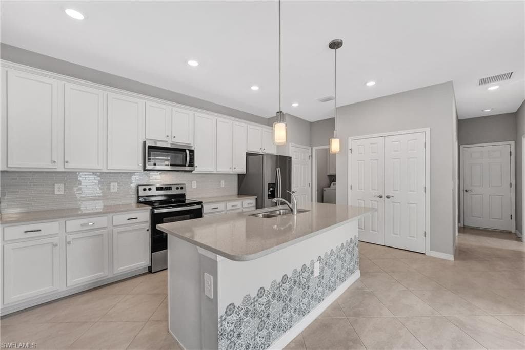 1141 S Town And River DR-14
