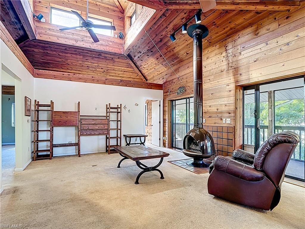 1071 Schooner LN, MOORE HAVEN FL 33471-8