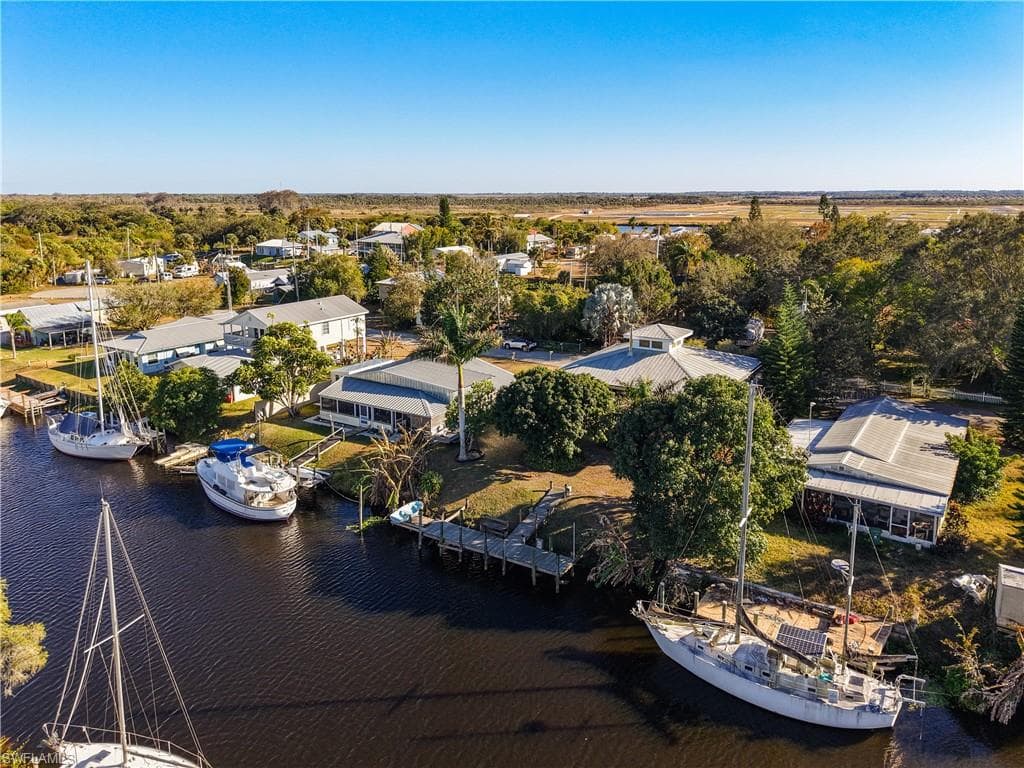 1071 Schooner LN, MOORE HAVEN FL 33471-37