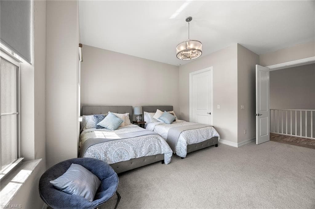 7825 Hawthorne DR 2103-25