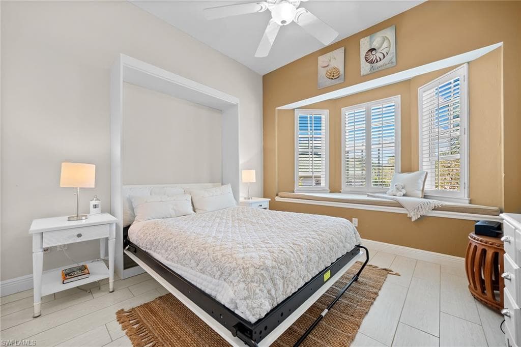 443 8th AVE S # 104, NAPLES FL 34102-32