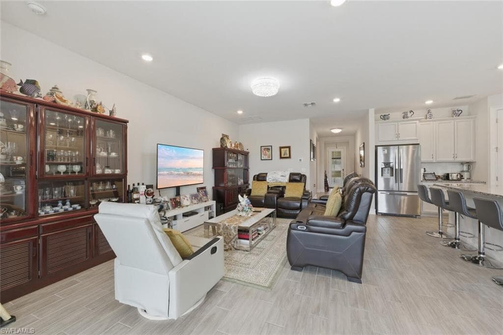 28076 SEASONS TIDE AVE, BONITA SPRINGS FL 34135-5