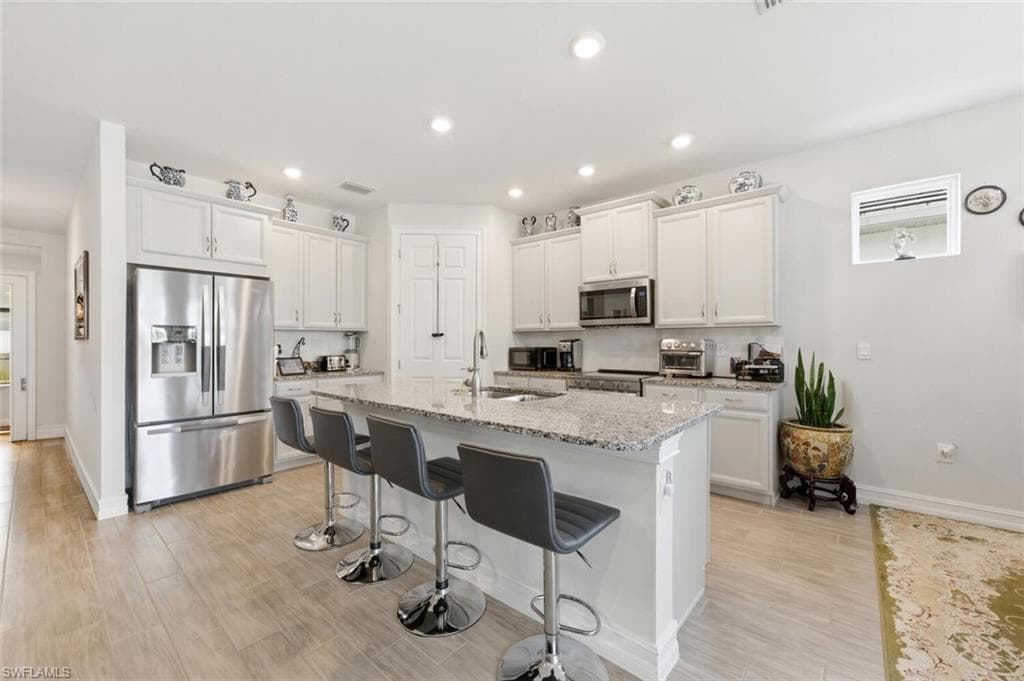 28076 SEASONS TIDE AVE, BONITA SPRINGS FL 34135-8