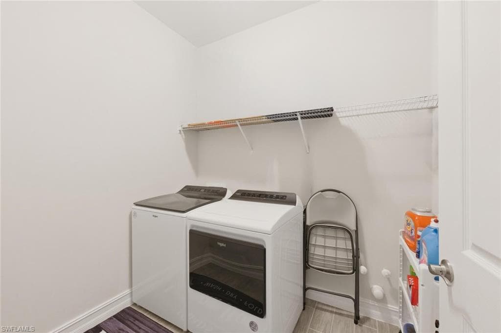 28076 SEASONS TIDE AVE, BONITA SPRINGS FL 34135-23