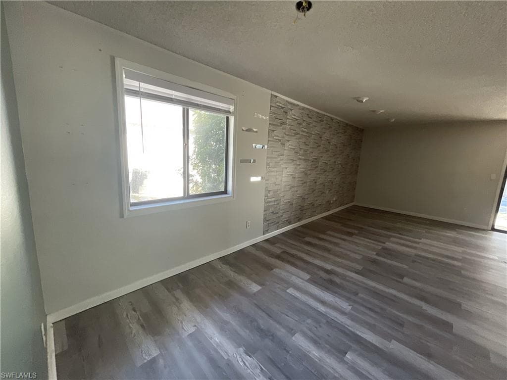 16264 Shadow Pine RD, NORTH FORT MYERS FL 33917-15