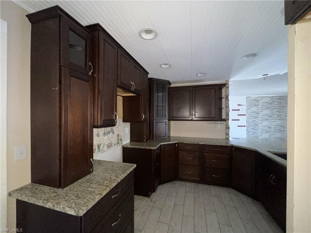 16264 Shadow Pine RD, NORTH FORT MYERS FL 33917-7