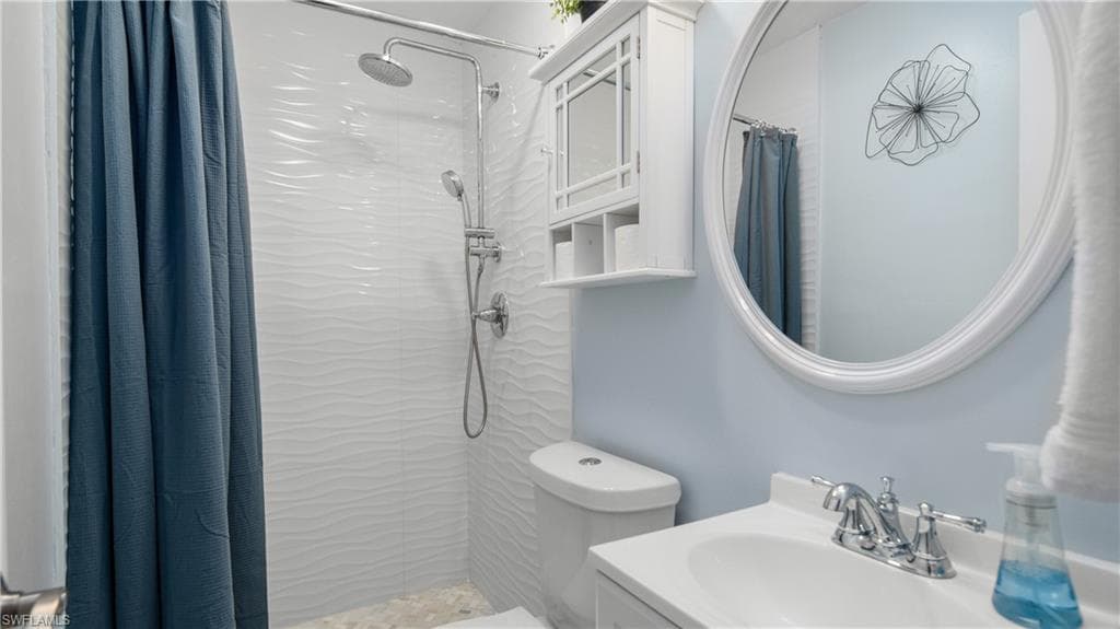 1051 Cypress Woods DR, NAPLES FL 34103-11