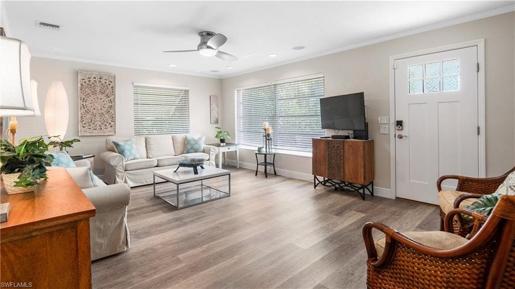 1051 Cypress Woods DR, NAPLES FL 34103-3