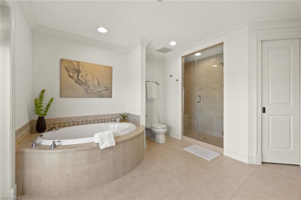 380 10TH ST S 202-30