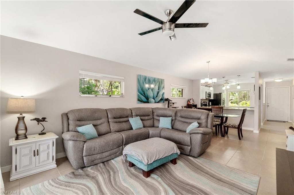 5700 Woodmere Lake CIR # E201, NAPLES FL 34112-1