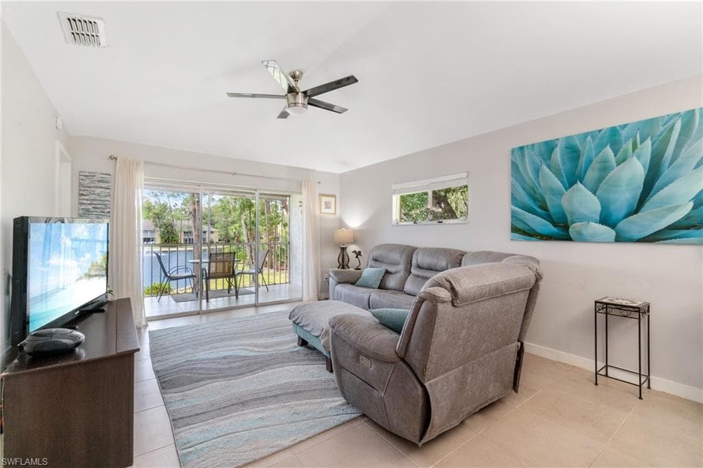 5700 Woodmere Lake CIR # E201, NAPLES FL 34112-4