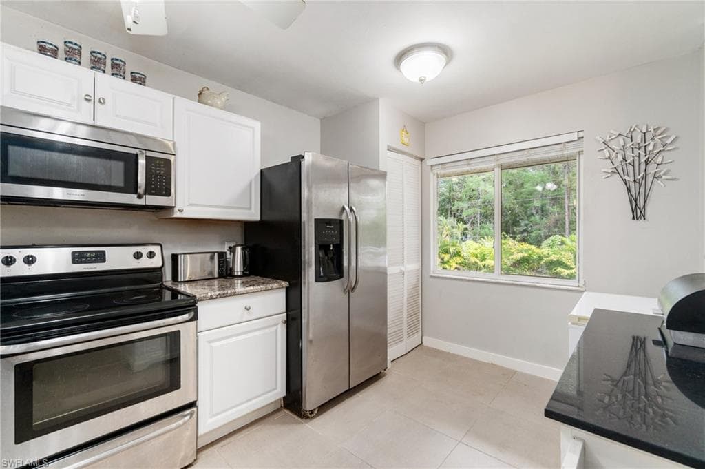 5700 Woodmere Lake CIR # E201, NAPLES FL 34112-8