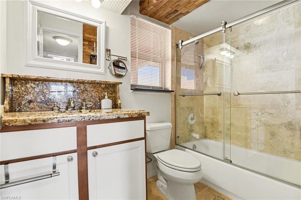 200 Forest Lakes BLVD # 305, NAPLES FL 34105-12