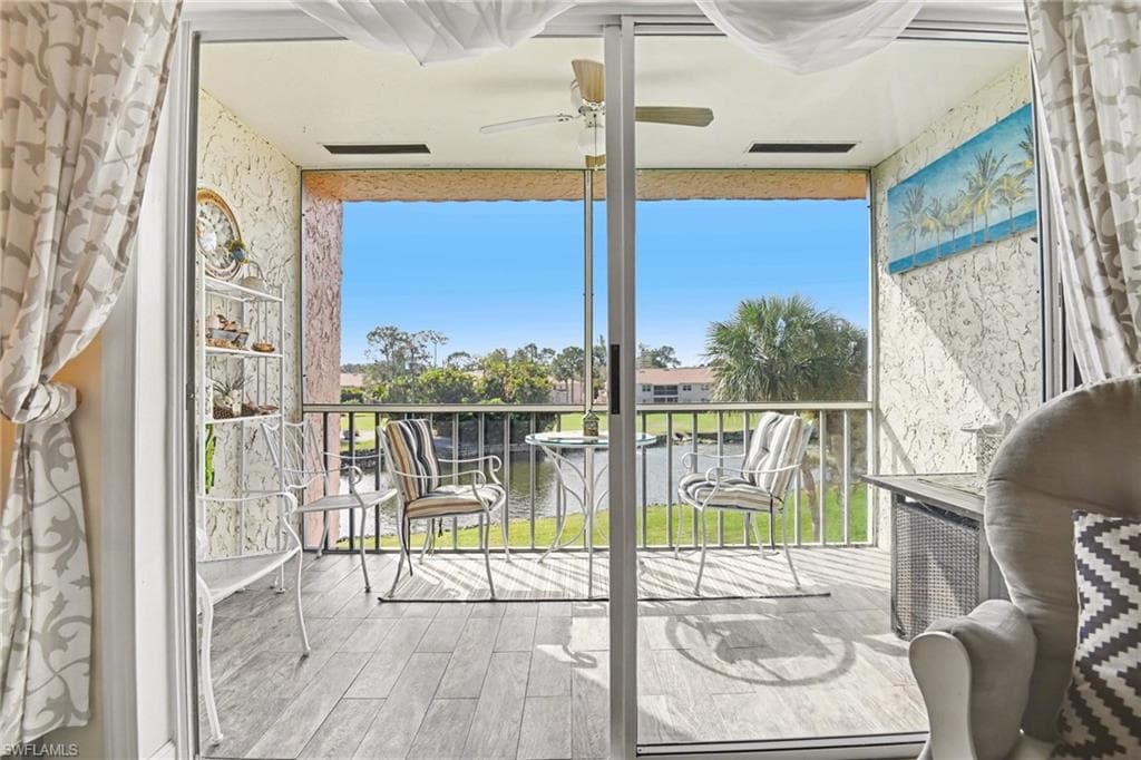 200 Forest Lakes BLVD # 305, NAPLES FL 34105-8