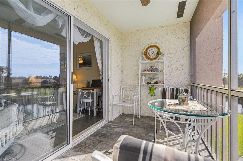 200 Forest Lakes BLVD # 305, NAPLES FL 34105-9