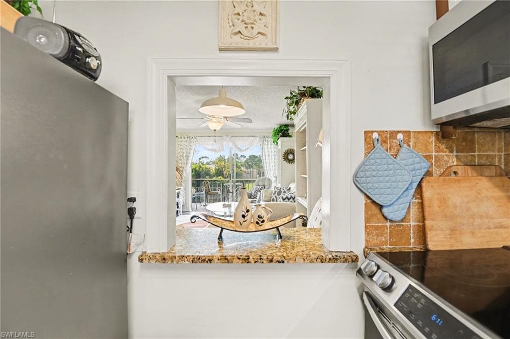 200 Forest Lakes BLVD # 305, NAPLES FL 34105-7