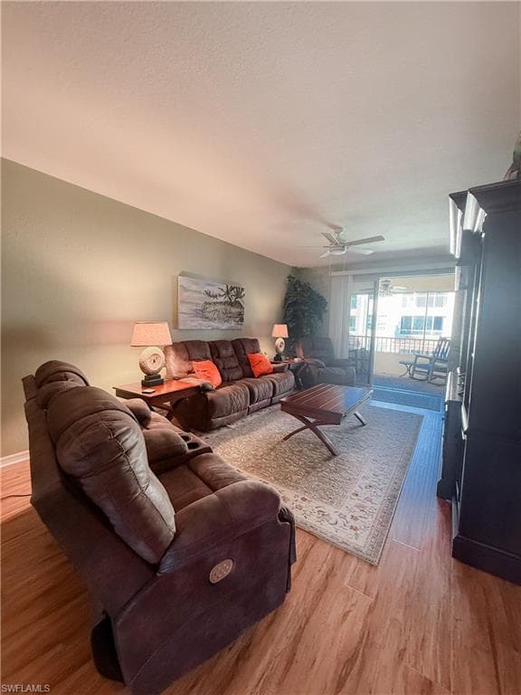 1137 Van Loon Commons CIR 202-12