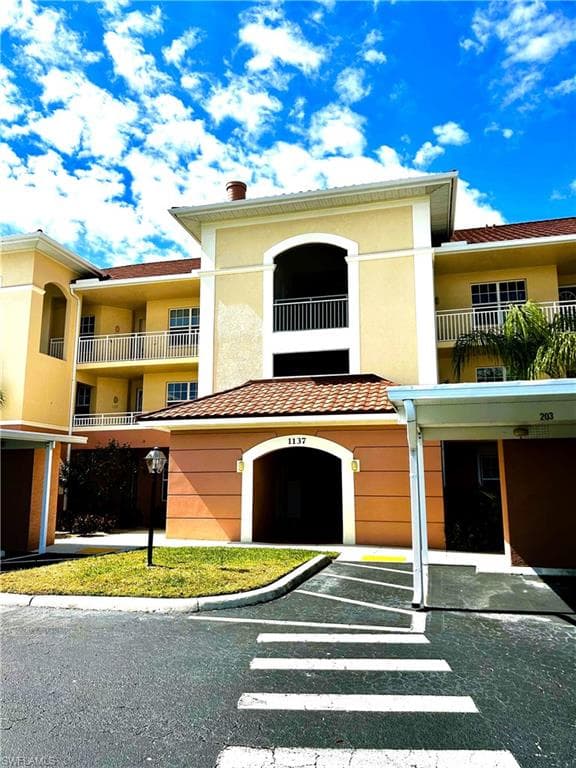 1137 Van Loon Commons CIR 202-29