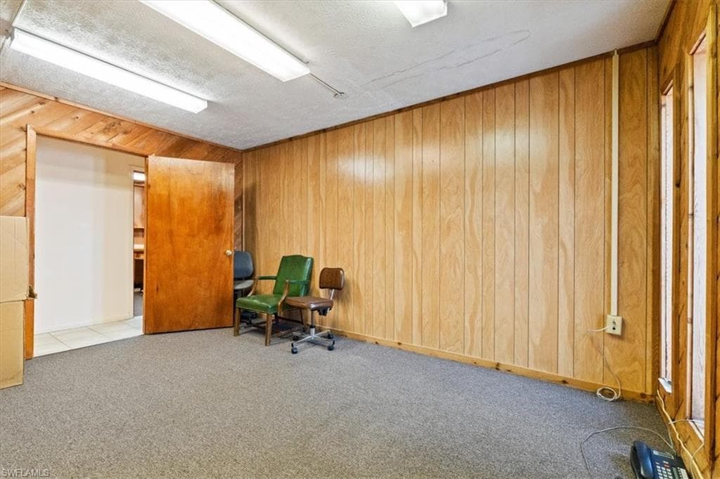 401 S W C Owen AVE-16