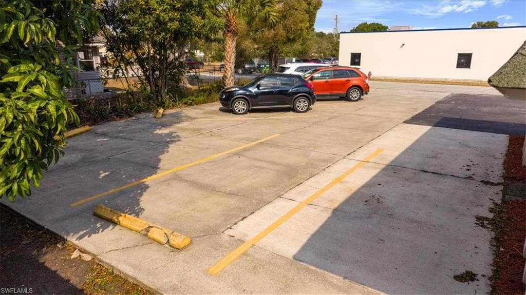 401 S W C Owen AVE-7