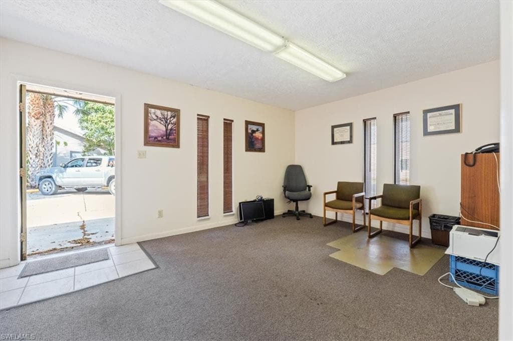401 S W C Owen AVE-37