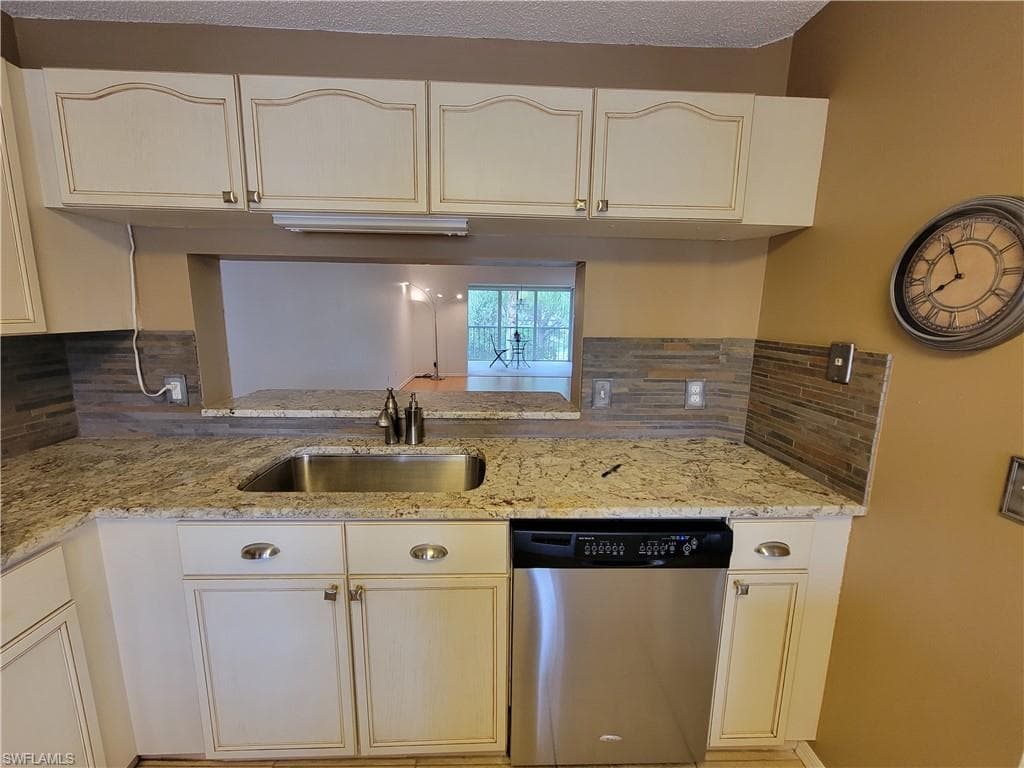 7719 Jewel LN # 204, NAPLES FL 34109-9