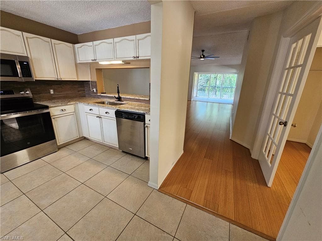7719 Jewel LN # 204, NAPLES FL 34109-7