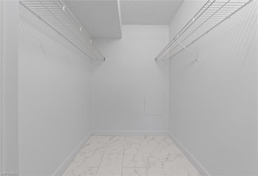 1931 Rookery Bay DR # 202, NAPLES FL 34114-6