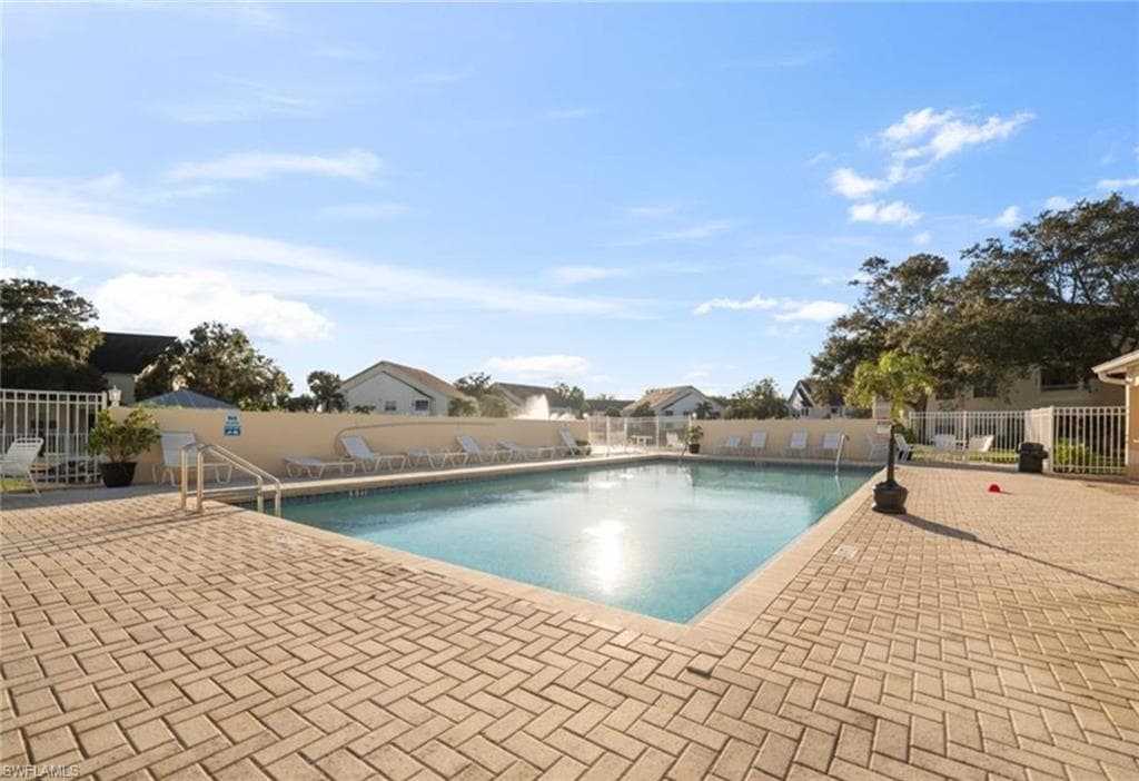 1931 Rookery Bay DR # 202, NAPLES FL 34114-9