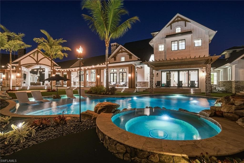 325 Cocohatchee BLVD, NAPLES FL 34110-36