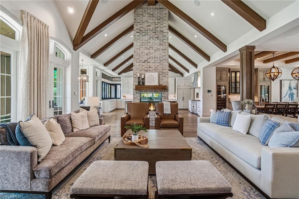 325 Cocohatchee BLVD, NAPLES FL 34110-7