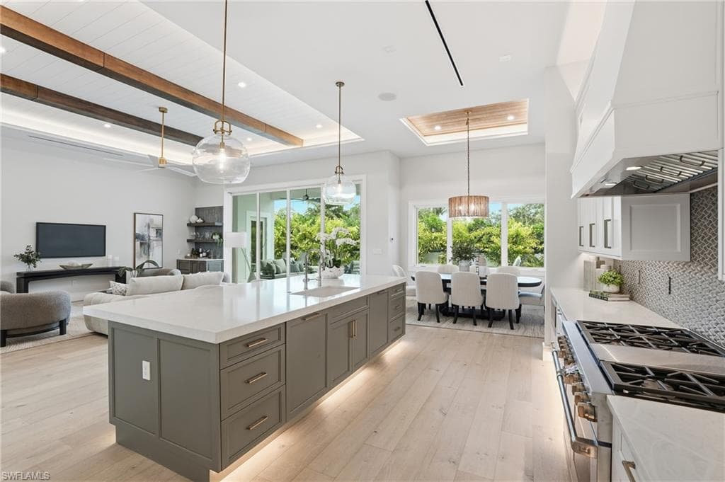 1159 Cypress Woods DR, NAPLES FL 34103-43